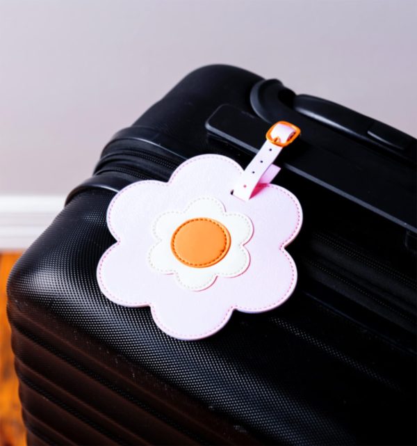 Eccolo Jumbo Flower Luggage Tag – Cute Floral Bag Identifier with Durable Strap and Secure Info Card Pocket – Pink, White & Gold - Image 2